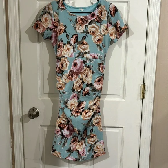 Floral Maternity Dress - Picture 1 of 2